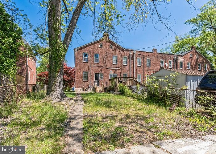 110 Hillvale Road Baltimore, MD 21229 - Photo 1 of 20 Gallery Image 1