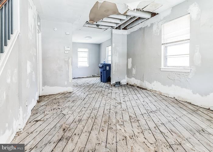110 Hillvale Road Baltimore, MD 21229 - Photo 6 of 20 Gallery Image 6