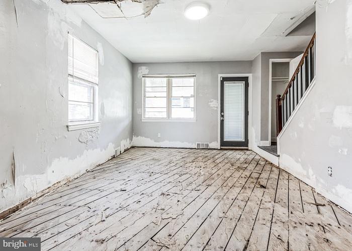110 Hillvale Road Baltimore, MD 21229 - Photo 9 of 20 Gallery Image 9