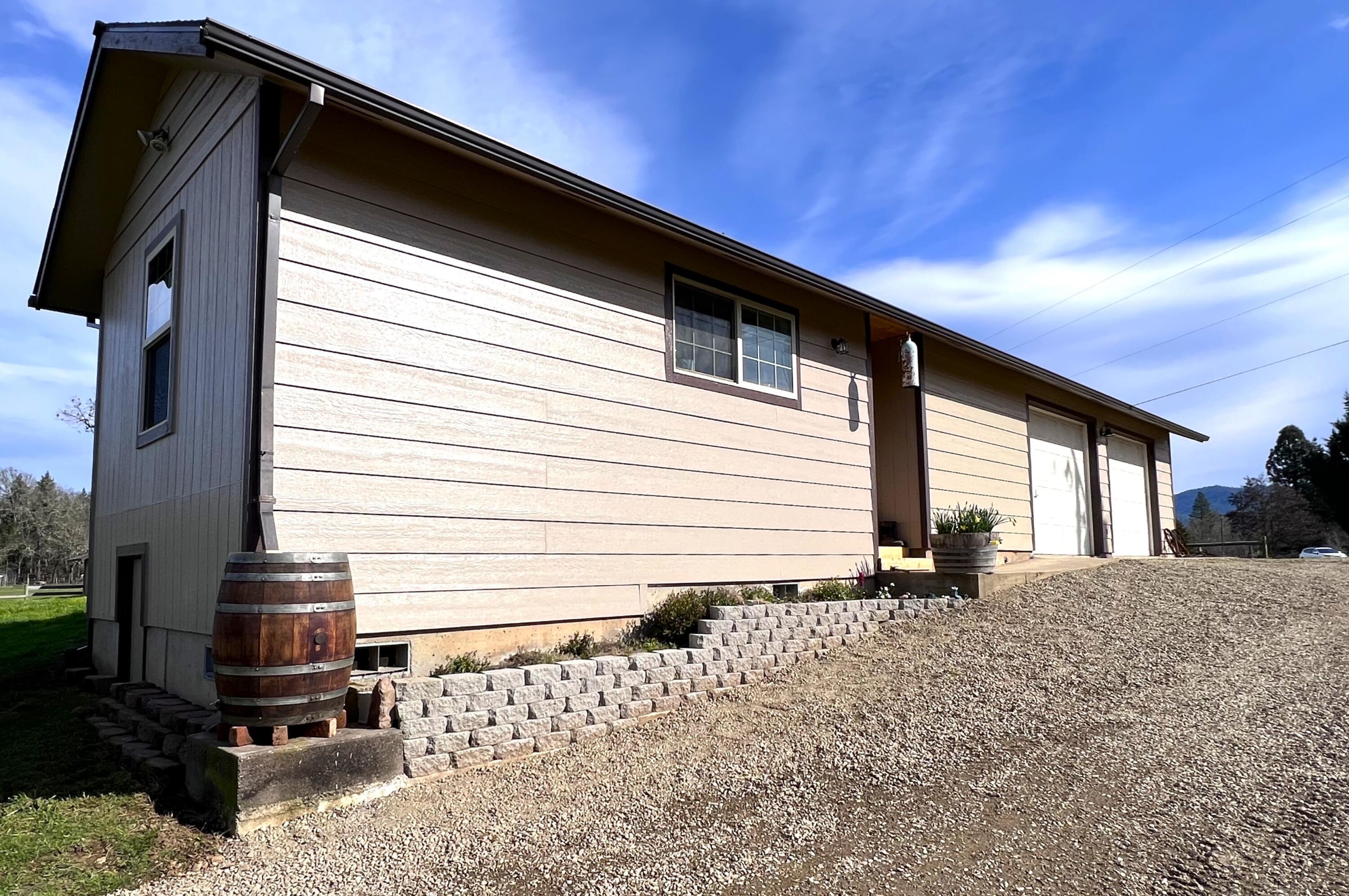 620 Dick George Road Cave Junction, OR 97523 - Photo 63 of 123 18