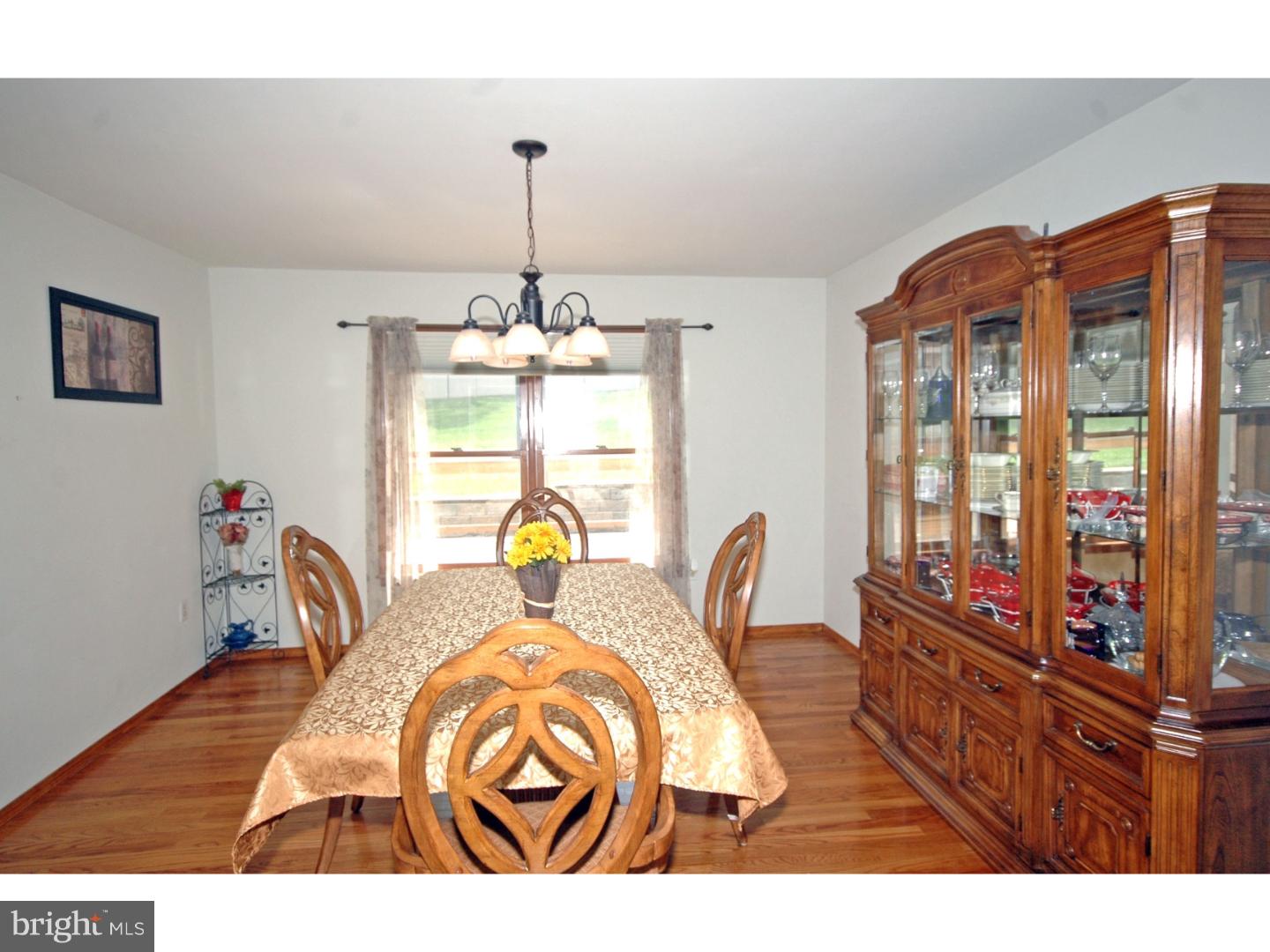 119 Agress Road Millstone Township, NJ 08510 - Photo 8 of 25 Gallery Image 8