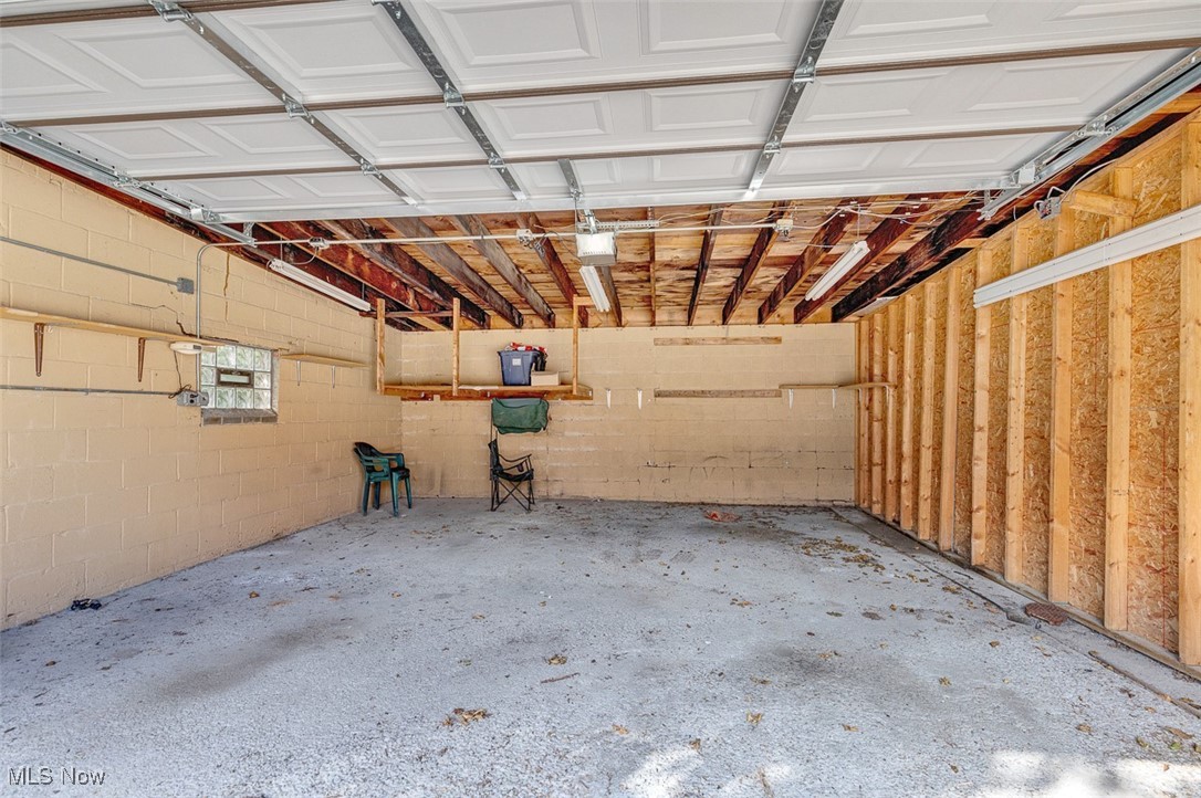 6136 Ridge Road Cleveland, OH 44129 - Photo 4 of 40 Garage with concrete block wall