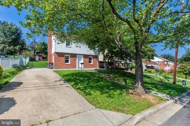 $2,800 | 4816 Woodlawn Drive, Hyattsville, MD 20784