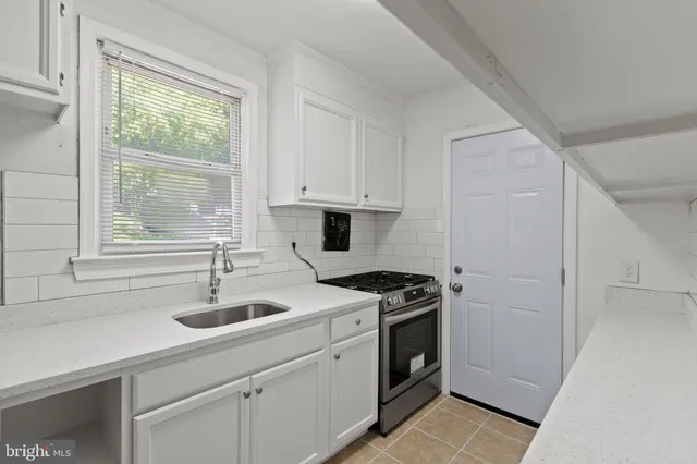 $2,800 | 4816 Woodlawn Drive, Hyattsville, MD 20784