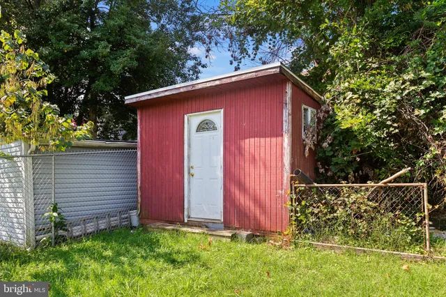 $2,800 | 4816 Woodlawn Drive, Hyattsville, MD 20784