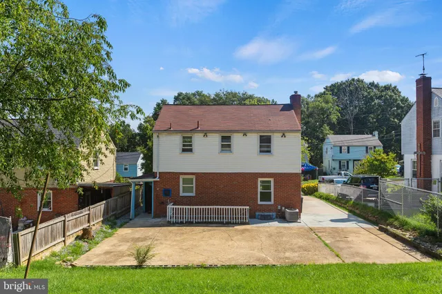 $2,800 | 4816 Woodlawn Drive, Hyattsville, MD 20784