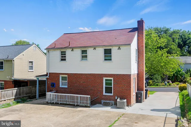 $2,800 | 4816 Woodlawn Drive, Hyattsville, MD 20784