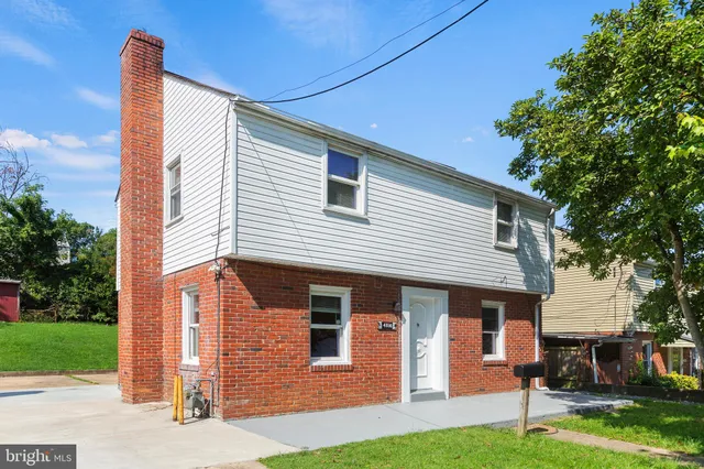 $2,800 | 4816 Woodlawn Drive, Hyattsville, MD 20784