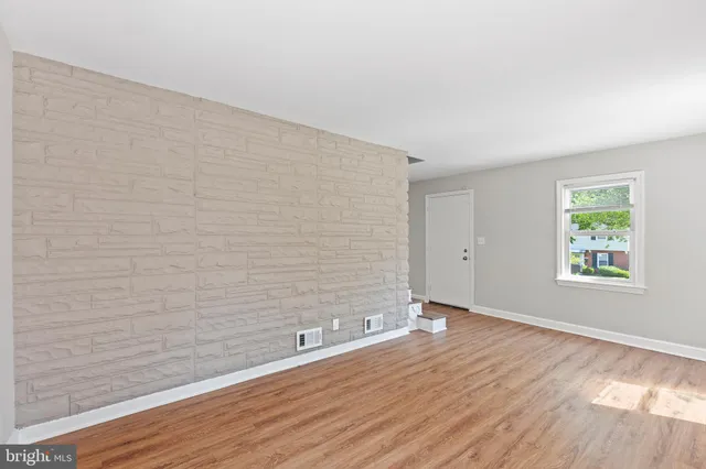 $2,800 | 4816 Woodlawn Drive, Hyattsville, MD 20784