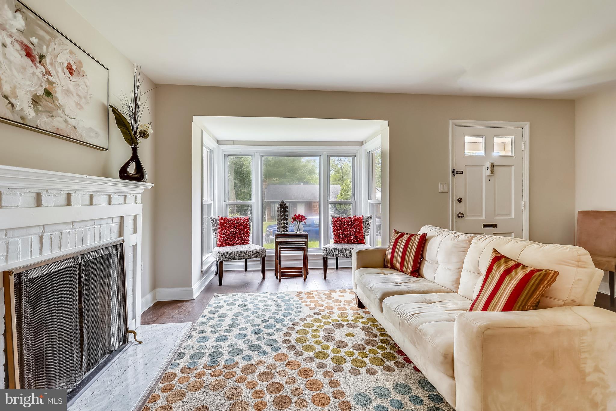 313 Ladson Road Silver Spring, MD 20901 - Photo 4 of 32