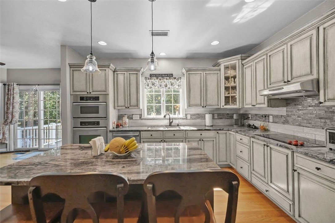 2 Scenic Ridge Court Coventry, RI 02816 - Photo 8 of 48 Gallery Image 8
