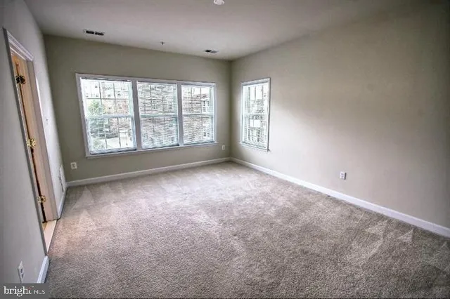 $3,400 | 903 Crestfield Drive, Rockville, MD 20850