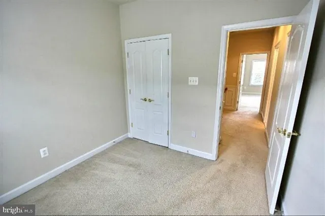 $3,400 | 903 Crestfield Drive, Rockville, MD 20850