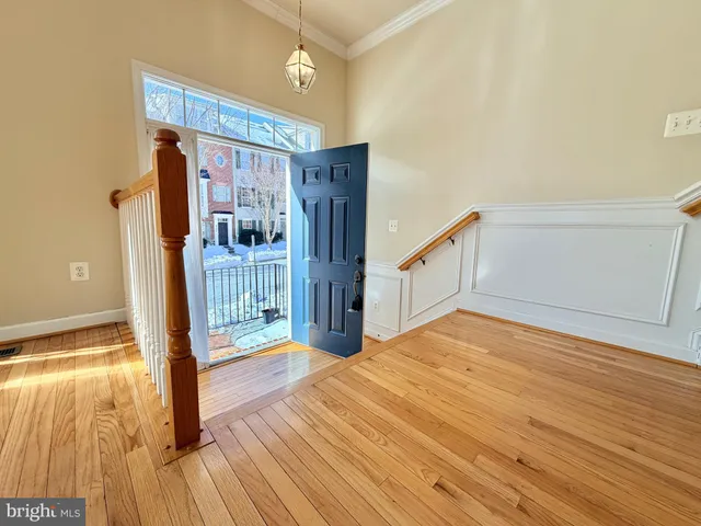 $3,450 | 903 Crestfield Drive, Rockville, MD 20850