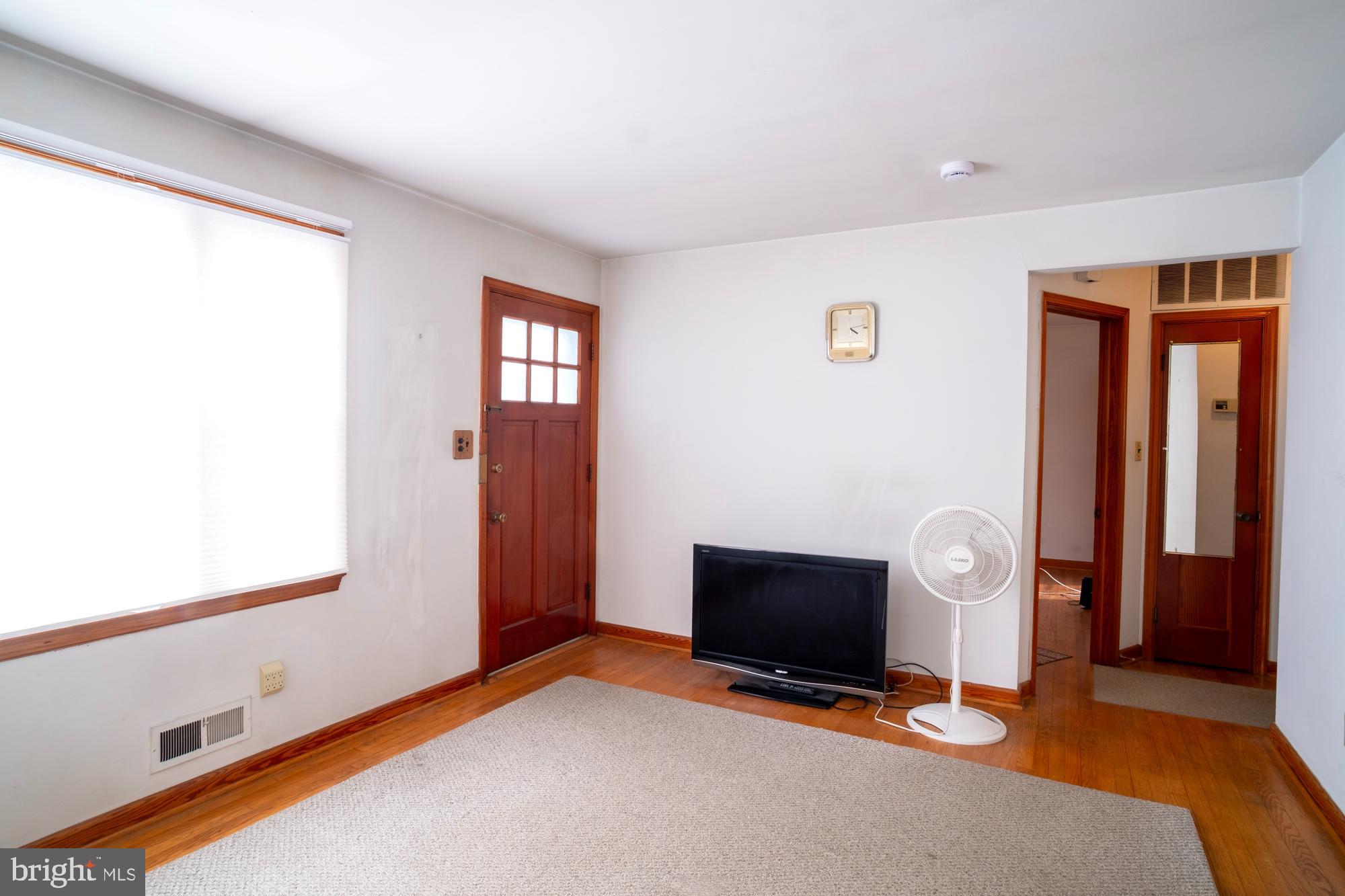 1200 Oakland Terrace Road Baltimore, MD 21227 - Photo 14 of 21 Bright and inviting entryway with charm.