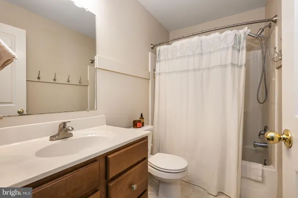 $489,000 | 218 Cambridge Lane, Lititz, PA 17543