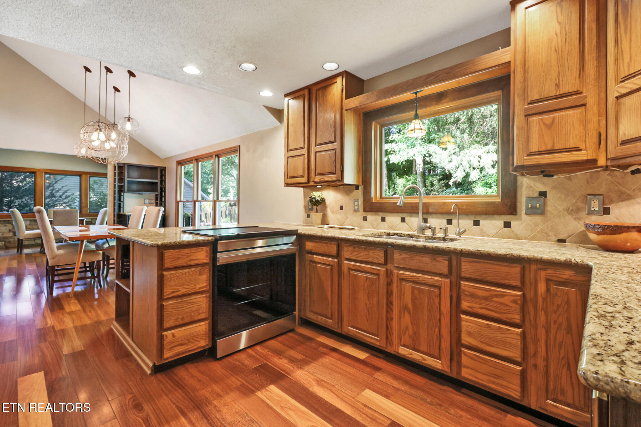 104 Maltese Lane Oak Ridge, TN 37830 - Photo 19 of 54 Kitchen