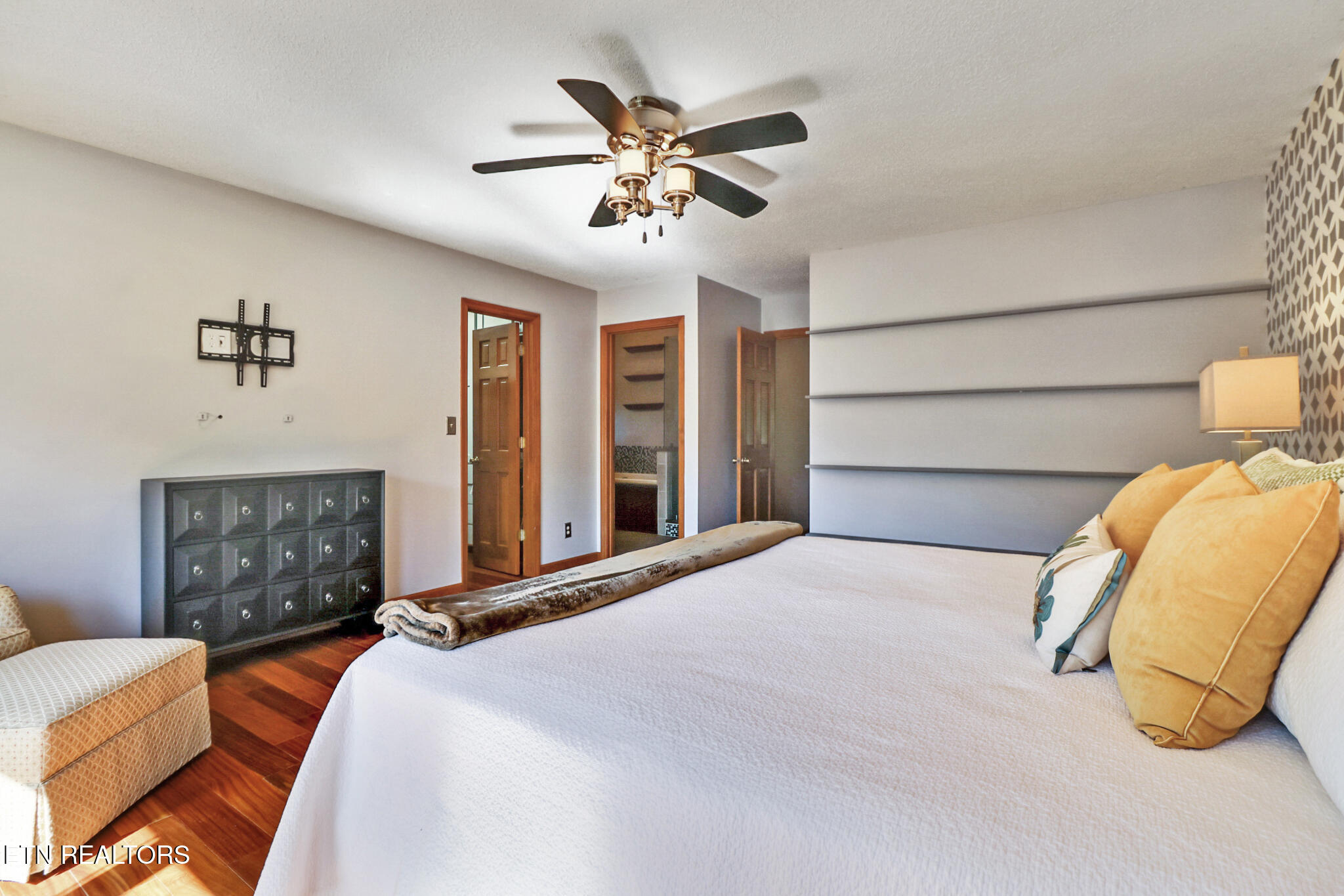 104 Maltese Lane Oak Ridge, TN 37830 - Photo 24 of 54 Primary Bedroom