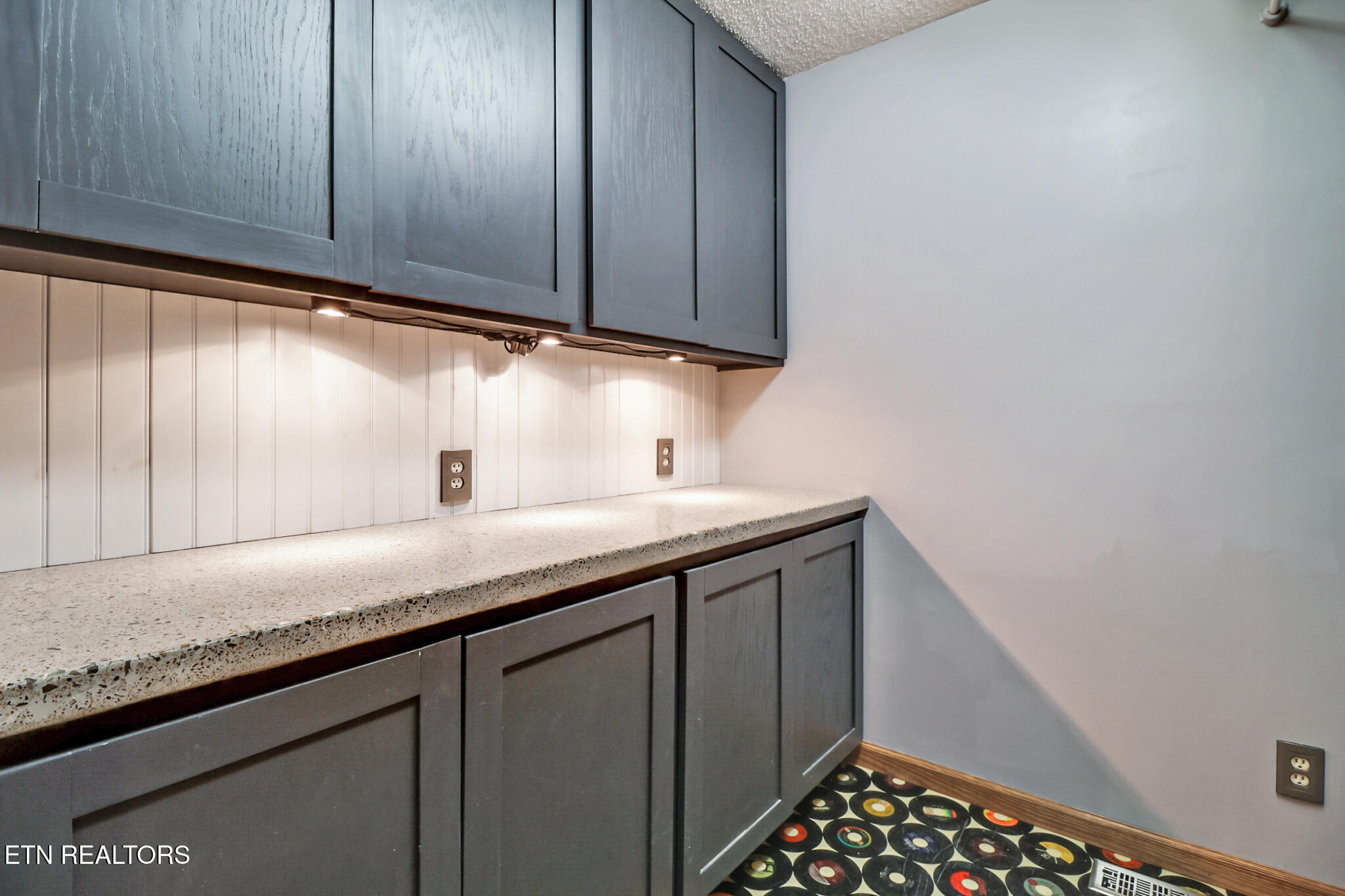 104 Maltese Lane Oak Ridge, TN 37830 - Photo 31 of 54 Laundry Room