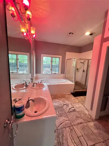 $329,900 | 704 Cherry Street, Graham, TX 76450