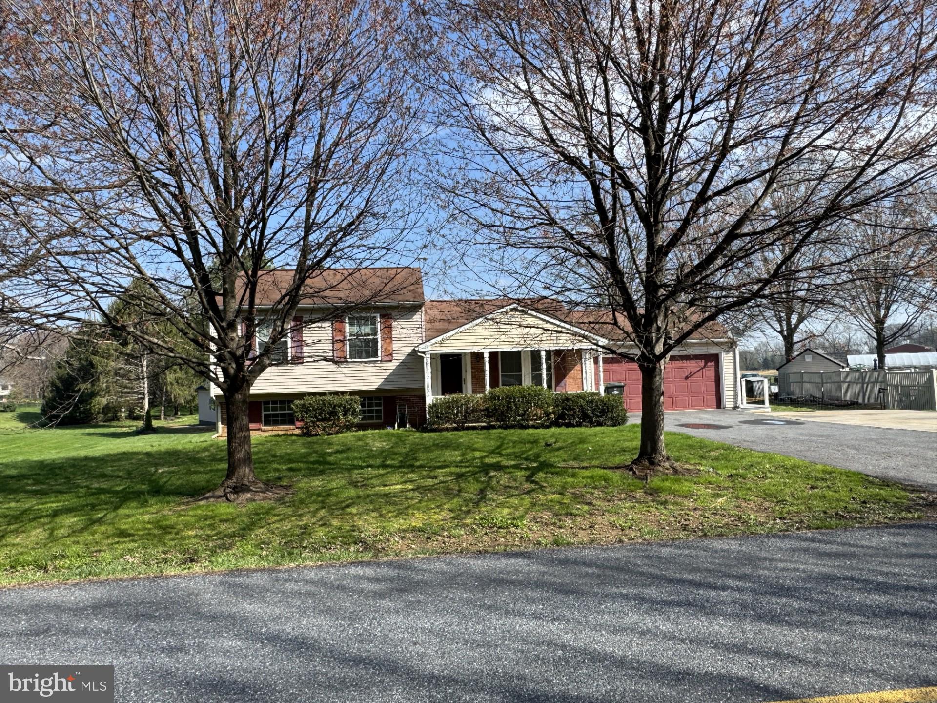 715 Hempfield Hill Road Columbia, PA 17512 - Photo 1 of 2