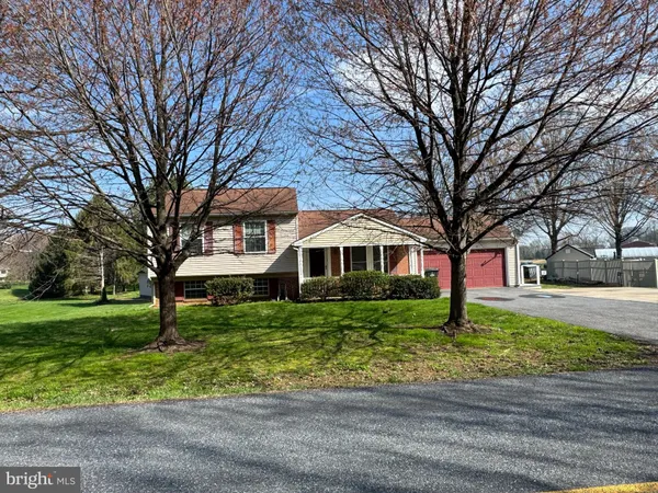 $345,900 | 715 Hempfield Hill Road, Columbia, PA 17512