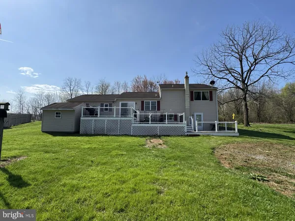 $345,900 | 715 Hempfield Hill Road, Columbia, PA 17512