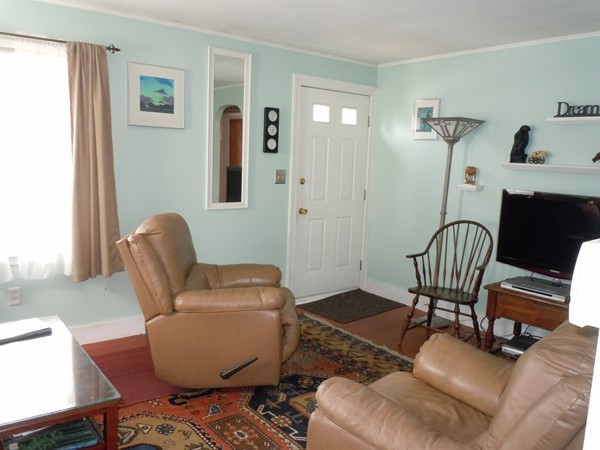 12 Pomeroy Meadow Road Southampton, MA 01073 - Photo 7 of 18 Gallery Image 7