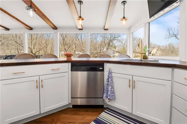 $825,000 | 76 R Street, Lee's Summit, MO 64086
