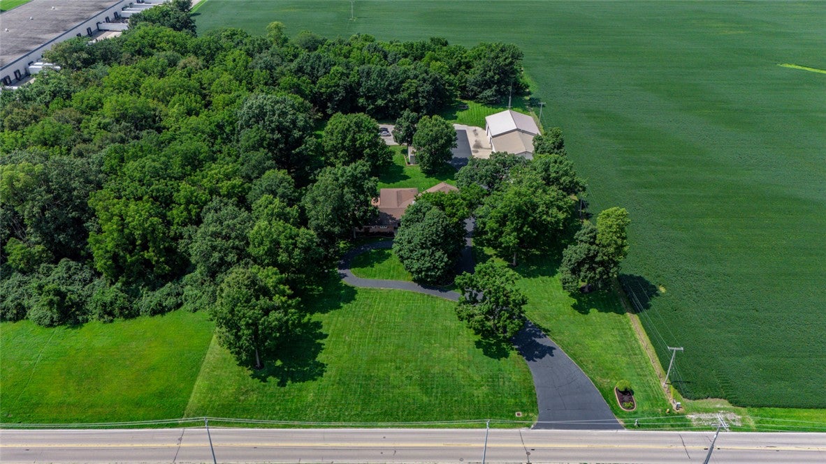 2080 Experiment Farm Road Troy, OH 45373 - Photo 8 of 73 Gallery Image 8