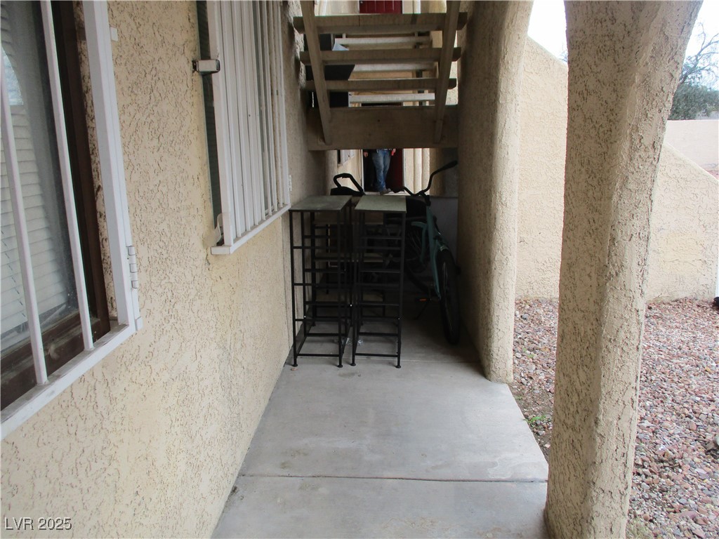 2209 North Jones Boulevard, Unit 2 Las Vegas, NV 89108 - Photo 2 of 2 View of patio / terrace