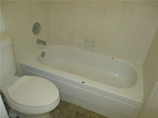 $1,000 | 2209 North Jones Boulevard, Unit 2, Las Vegas, NV 89108