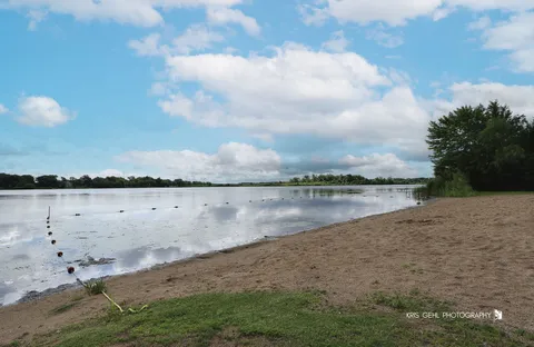 $250,000 | 36591 North Hilda Lane, Lake Villa, IL 60046