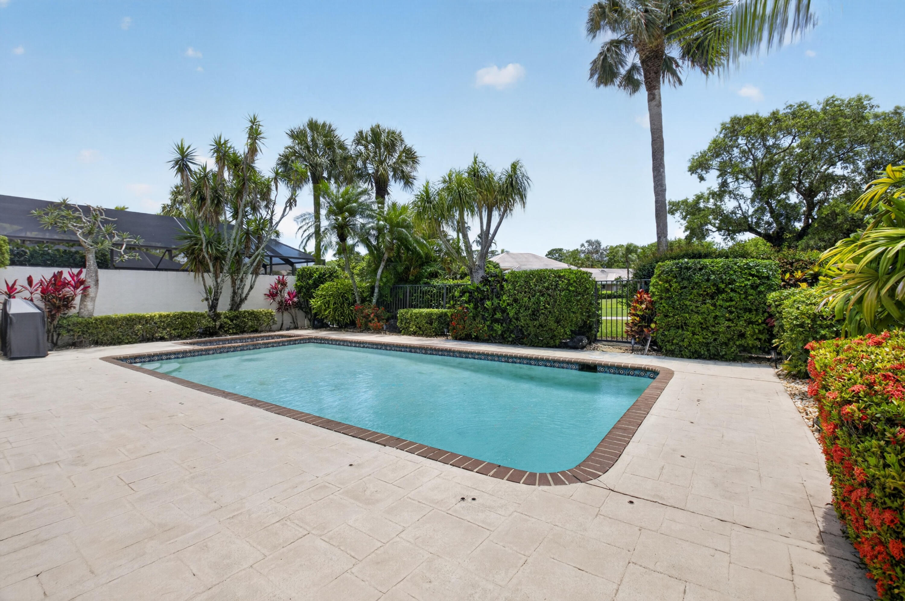 19592 Planters Point Drive Boca Raton, FL 33434 - Photo 32 of 72 POOL
