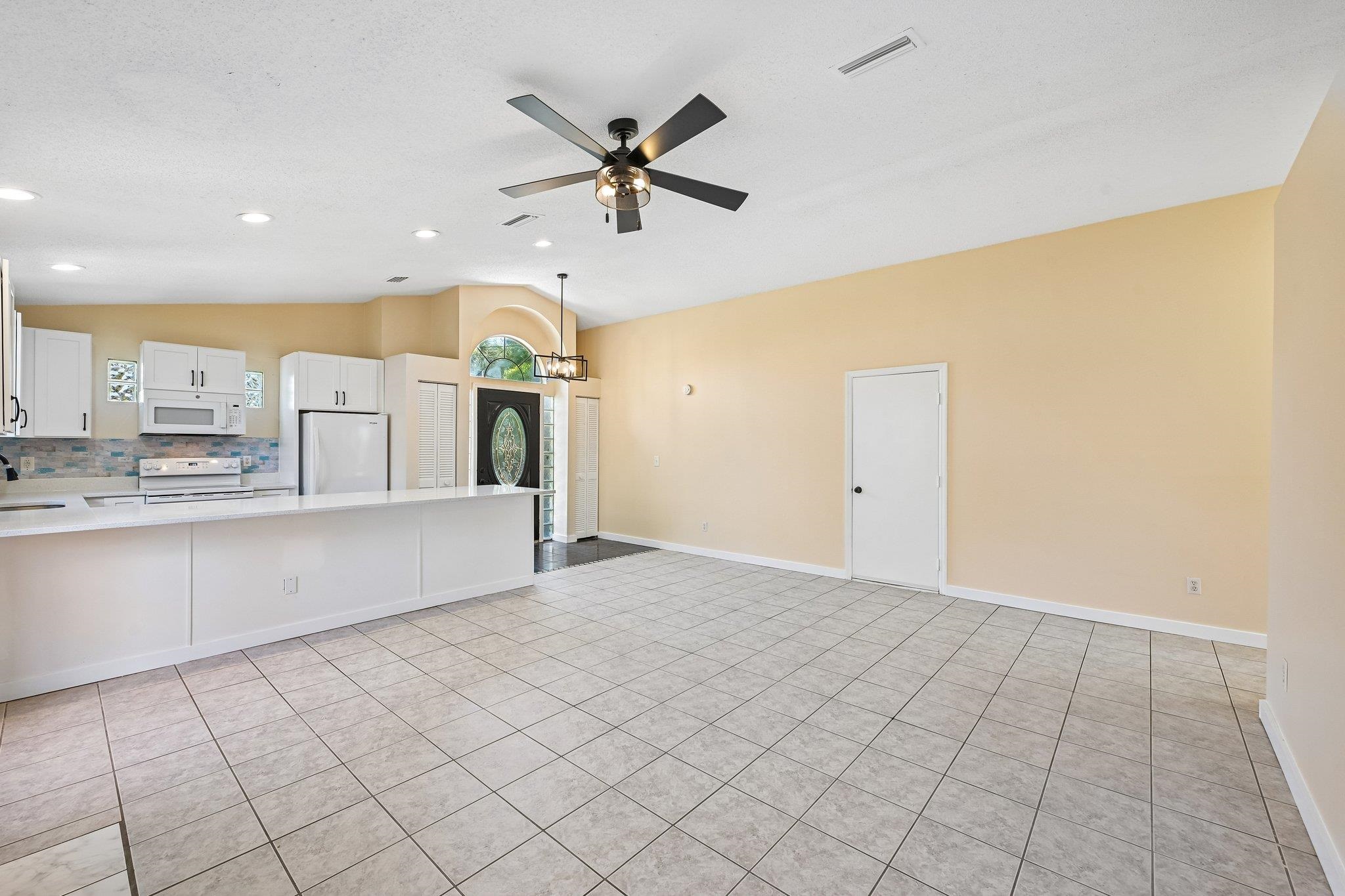207 B Street St. Augustine, FL 32080 - Photo 11 of 30