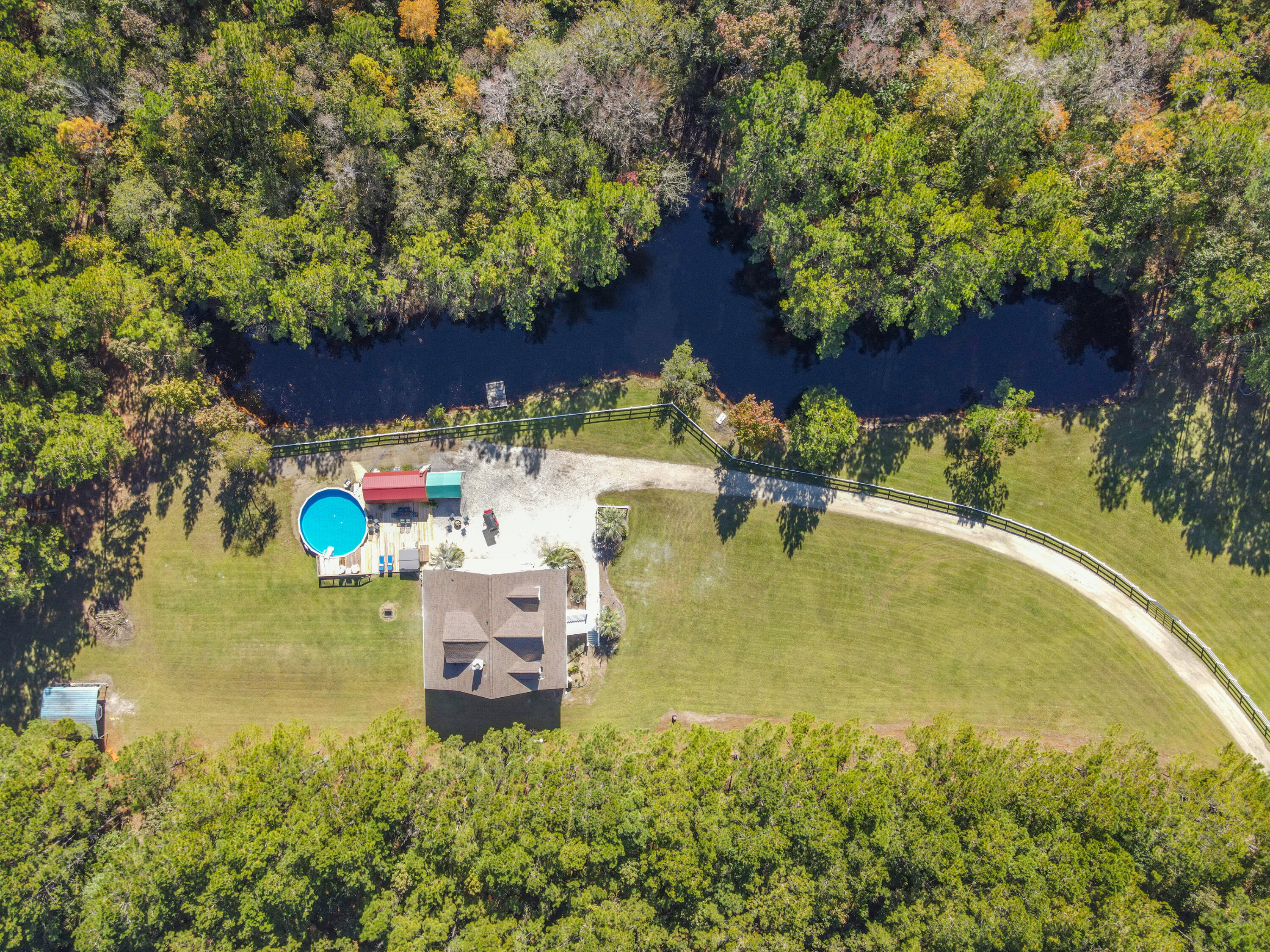 1859 Bellfield Road McClellanville, SC 29458 - Photo 24 of 59 laundry room
