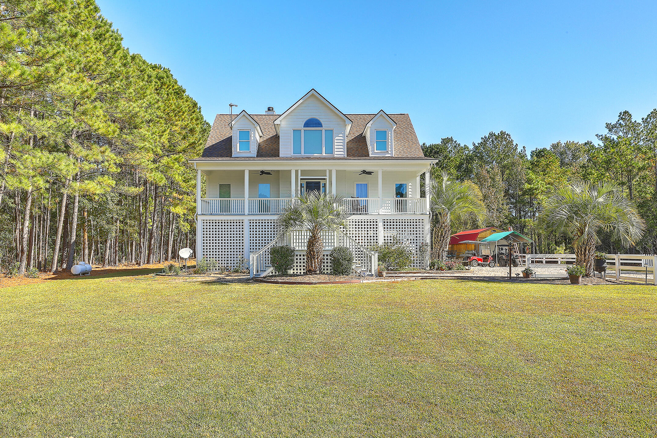 1859 Bellfield Road McClellanville, SC 29458 - Photo 10 of 59 family room