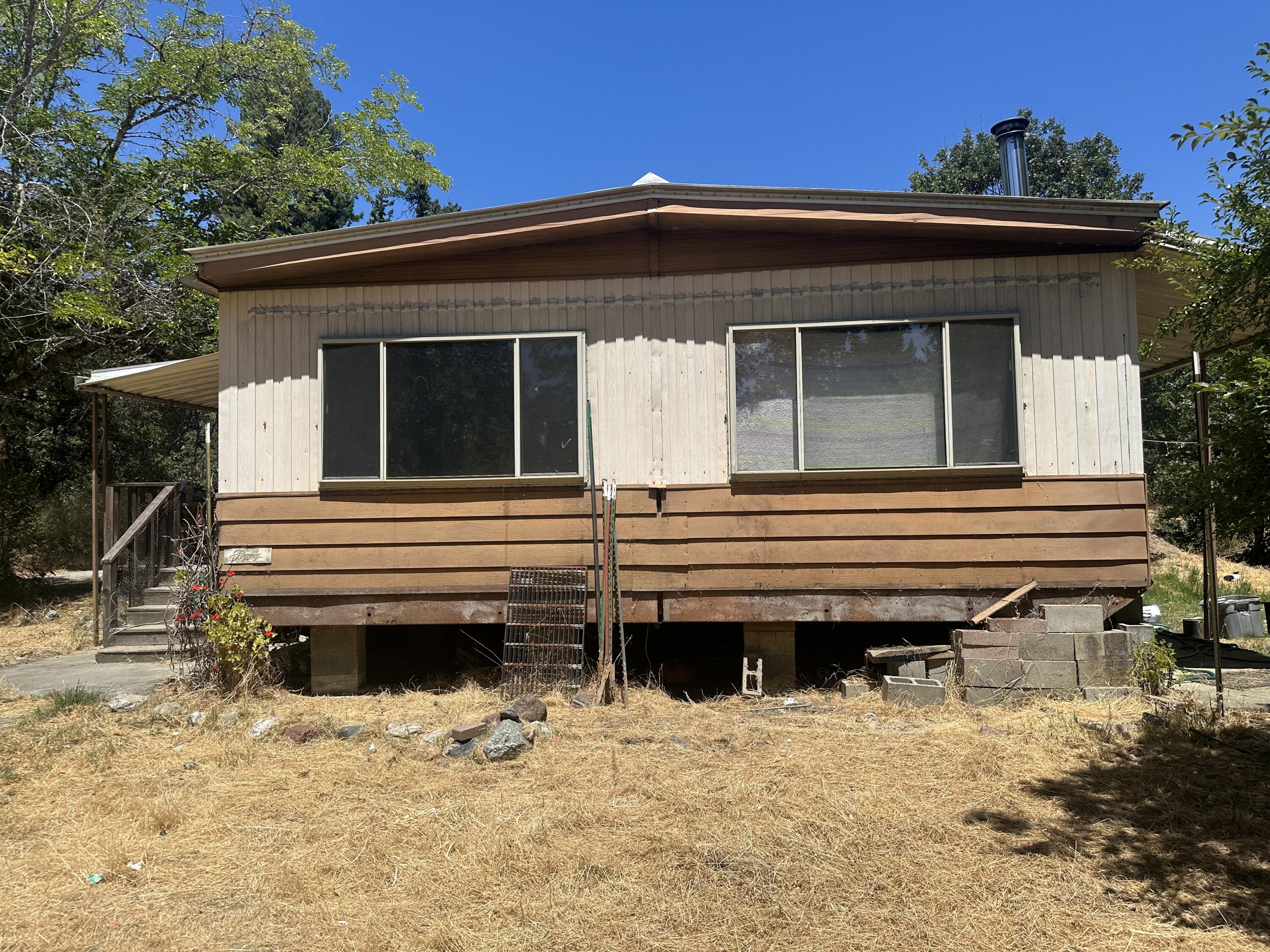 77 Mill Road Redway, CA 95560 - Photo 2 of 8