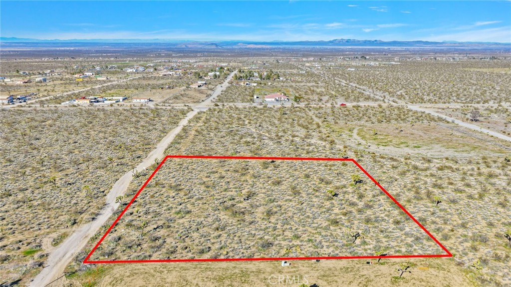 11982 Redwood Road Pinon Hills, CA 92372 - Photo 3 of 14 a view of ocean