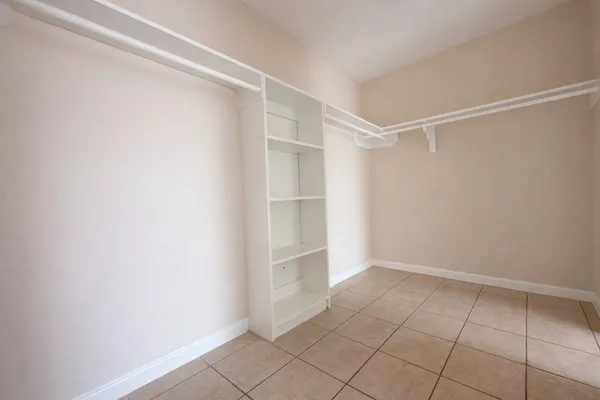 $2,100 | 2210 Sunset Trail, Sugar Land, TX 77478