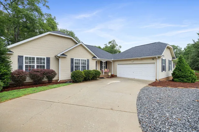$300,000 | 109 Coachman Court, Anderson, SC 29625
