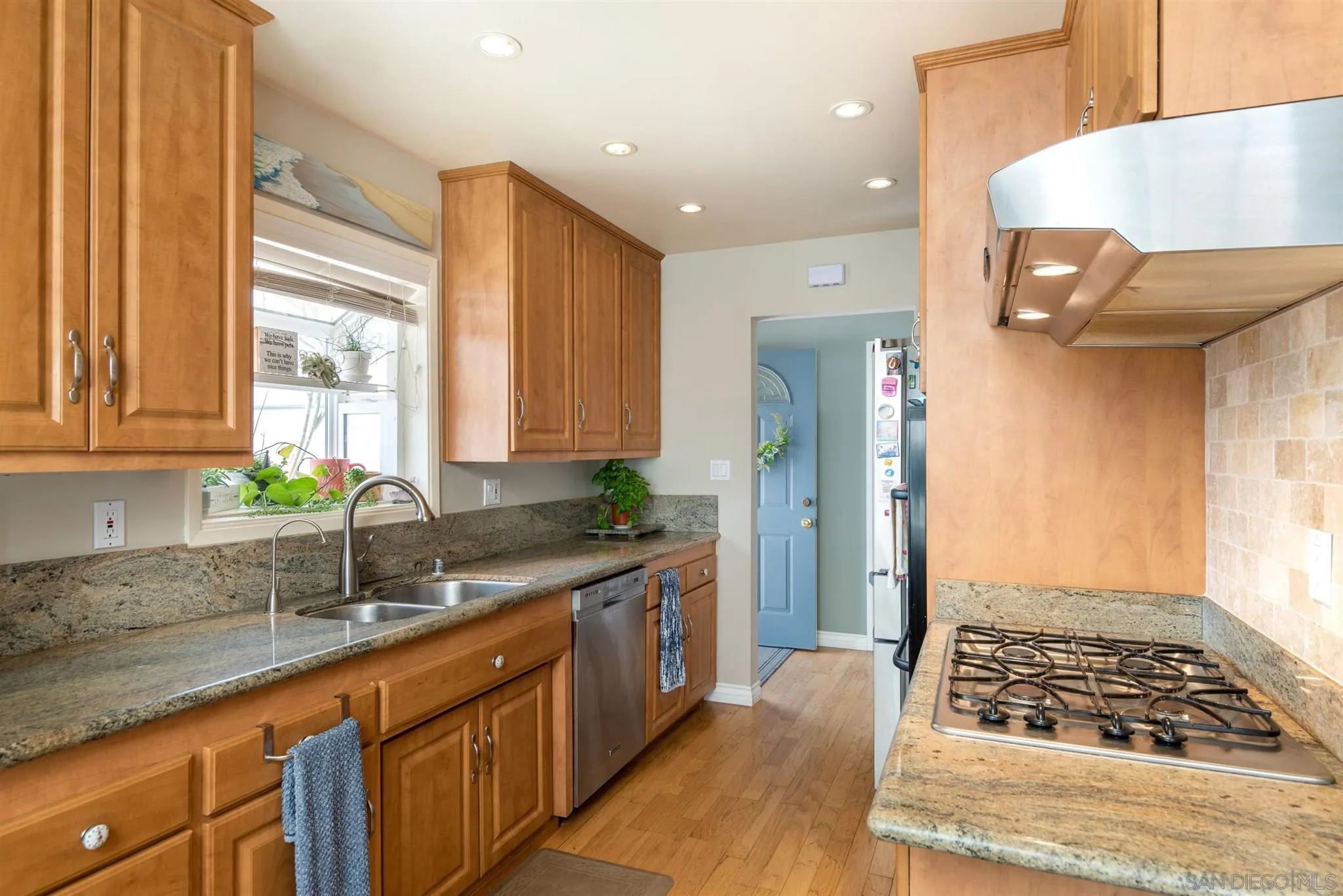 12922 Slack Street Poway, CA 92064 - Photo 3 of 36 Gallery Image 3