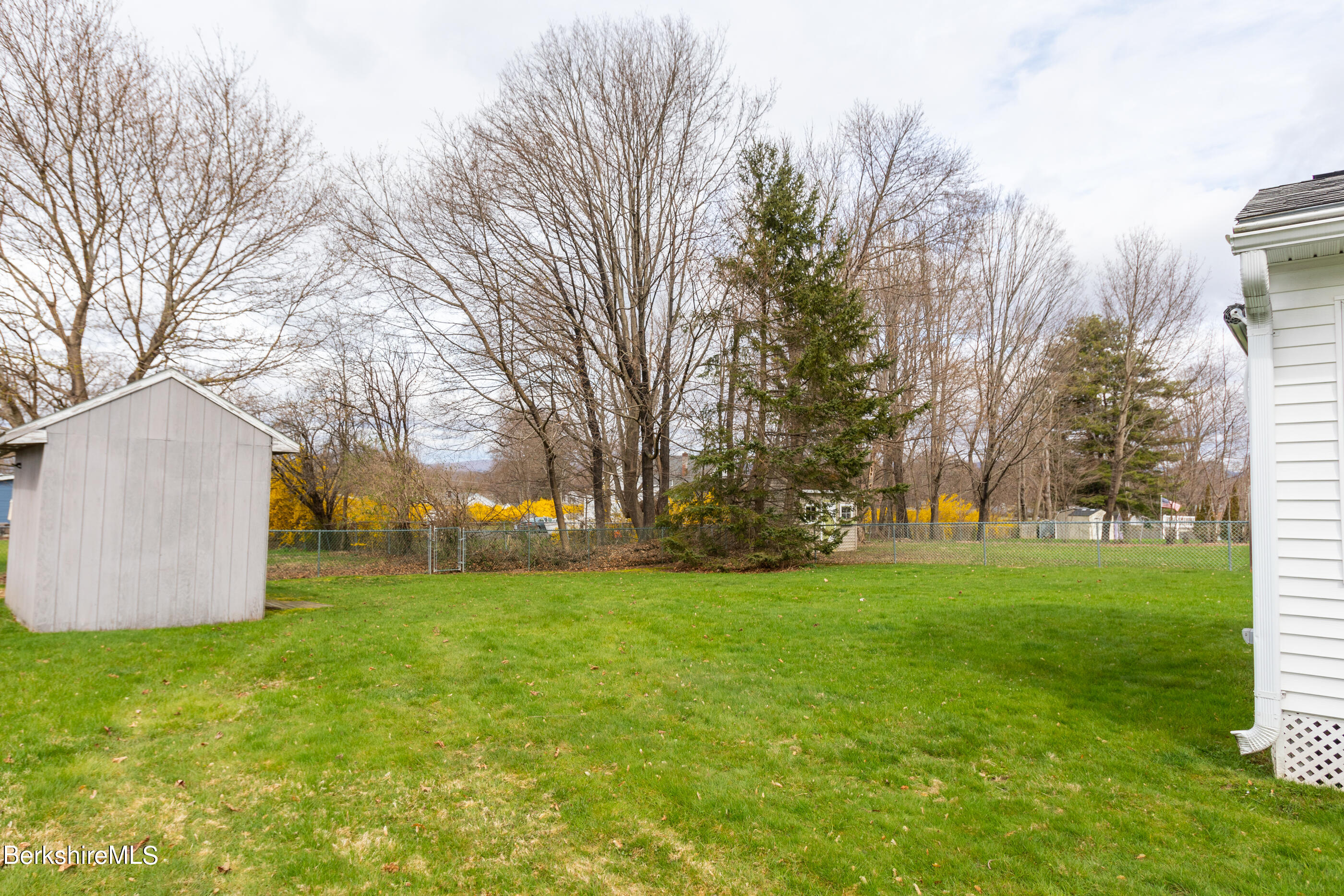 37 Edgemere Road Dalton, MA 01226 - Photo 24 of 29 Yard Space