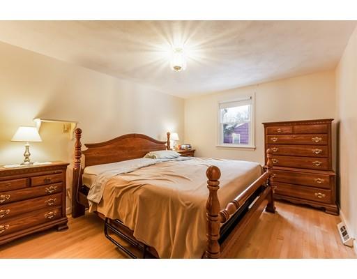 8 Greenwood Road Sharon, MA 02067 - Photo 12 of 18 Gallery Image 12