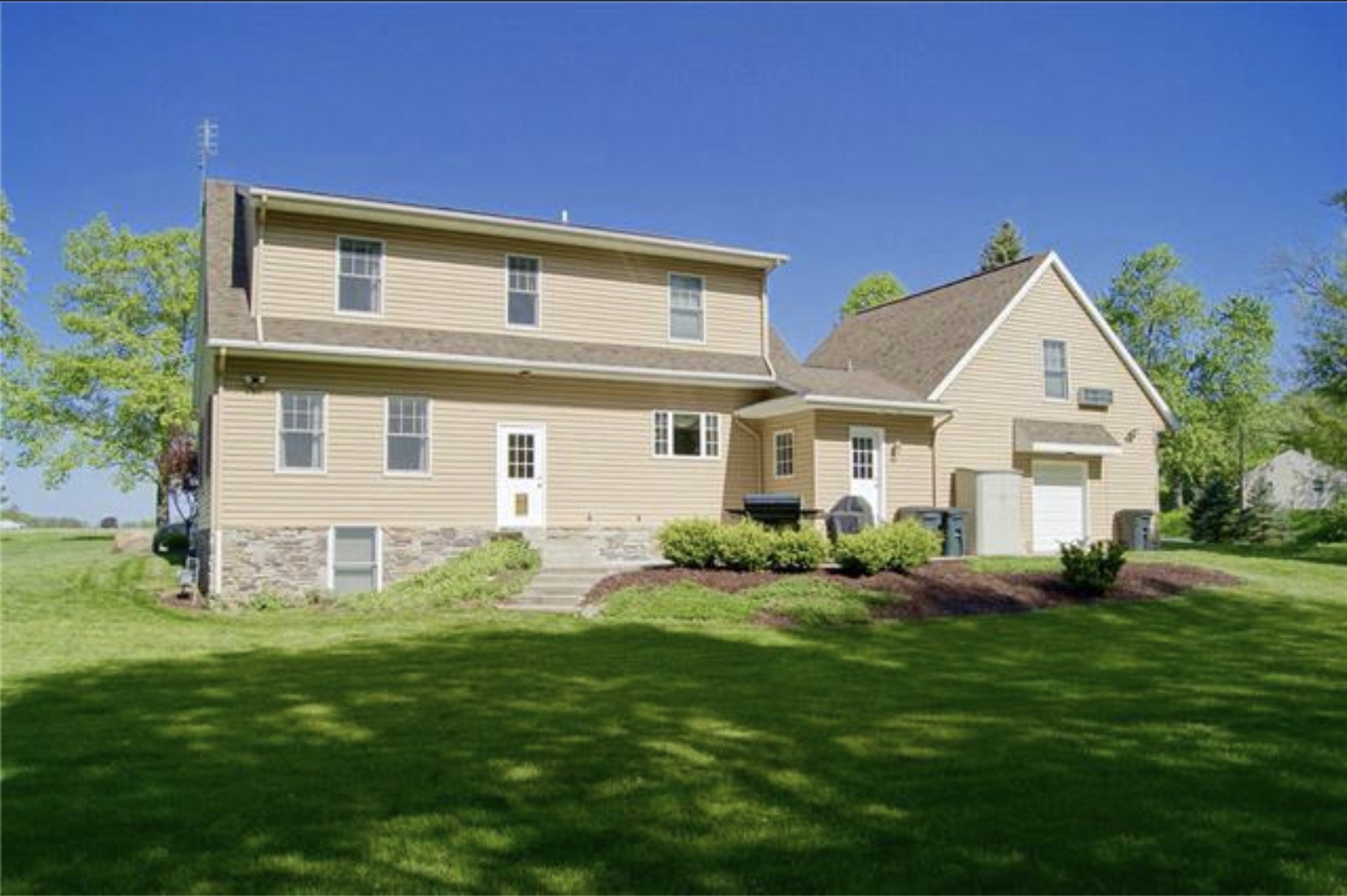 2116 South Stonebridge Road Warsaw, IN 46580 - Photo 21 of 23 Gallery Image 21
