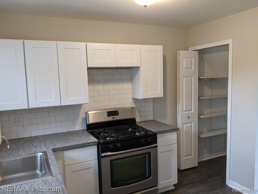 2904 West 13 Mile Road, Unit 2 Royal Oak, MI 48073 - Photo 3 of 16