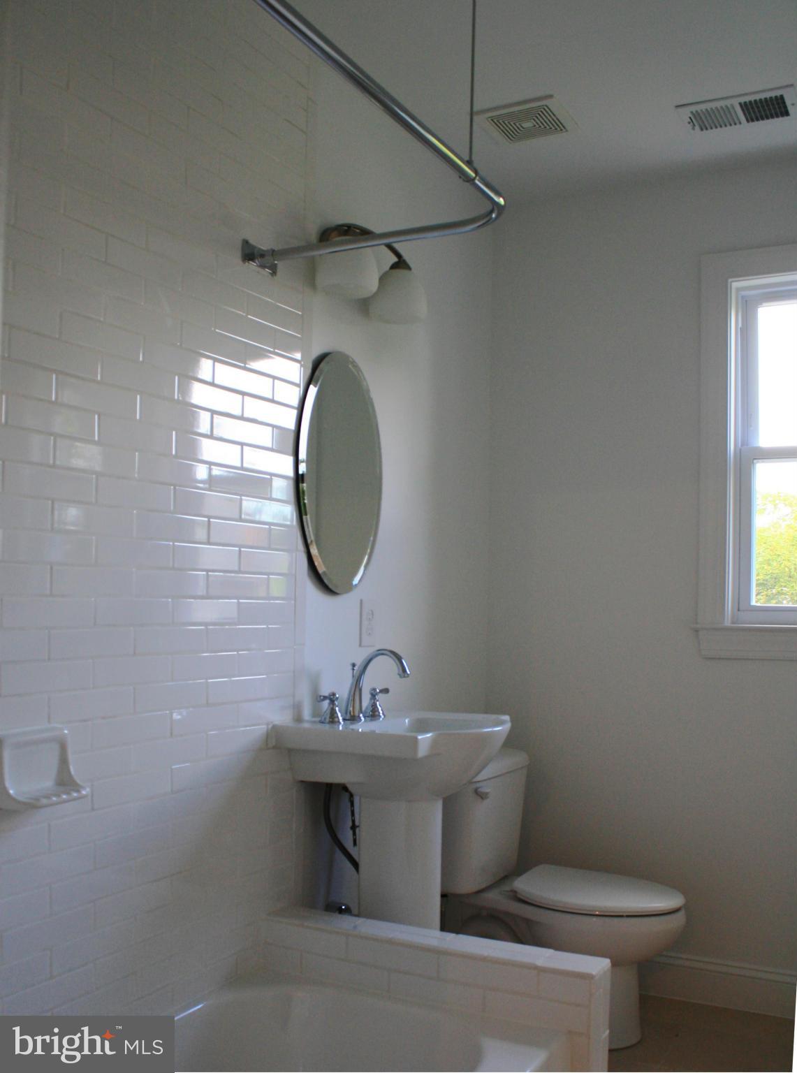 3524 White Chapel Road Baltimore, MD 21215 - Photo 17 of 30 Bath