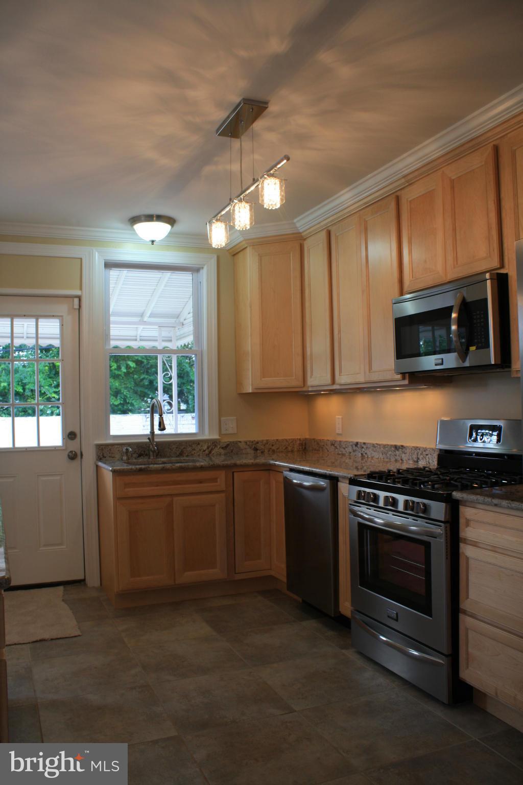 3524 White Chapel Road Baltimore, MD 21215 - Photo 7 of 30 Kitchen