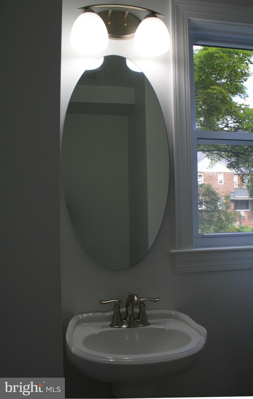3524 White Chapel Road Baltimore, MD 21215 - Photo 10 of 30 Bath