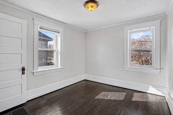 $139,900 | 947 Bellevue Place, Kalamazoo, MI 49007